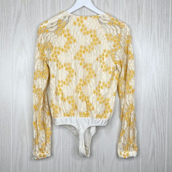 Lovers + Friends Lace Layla Bodysuit Top Floral Yellow White Womens Size XS - Picture 5 of 12